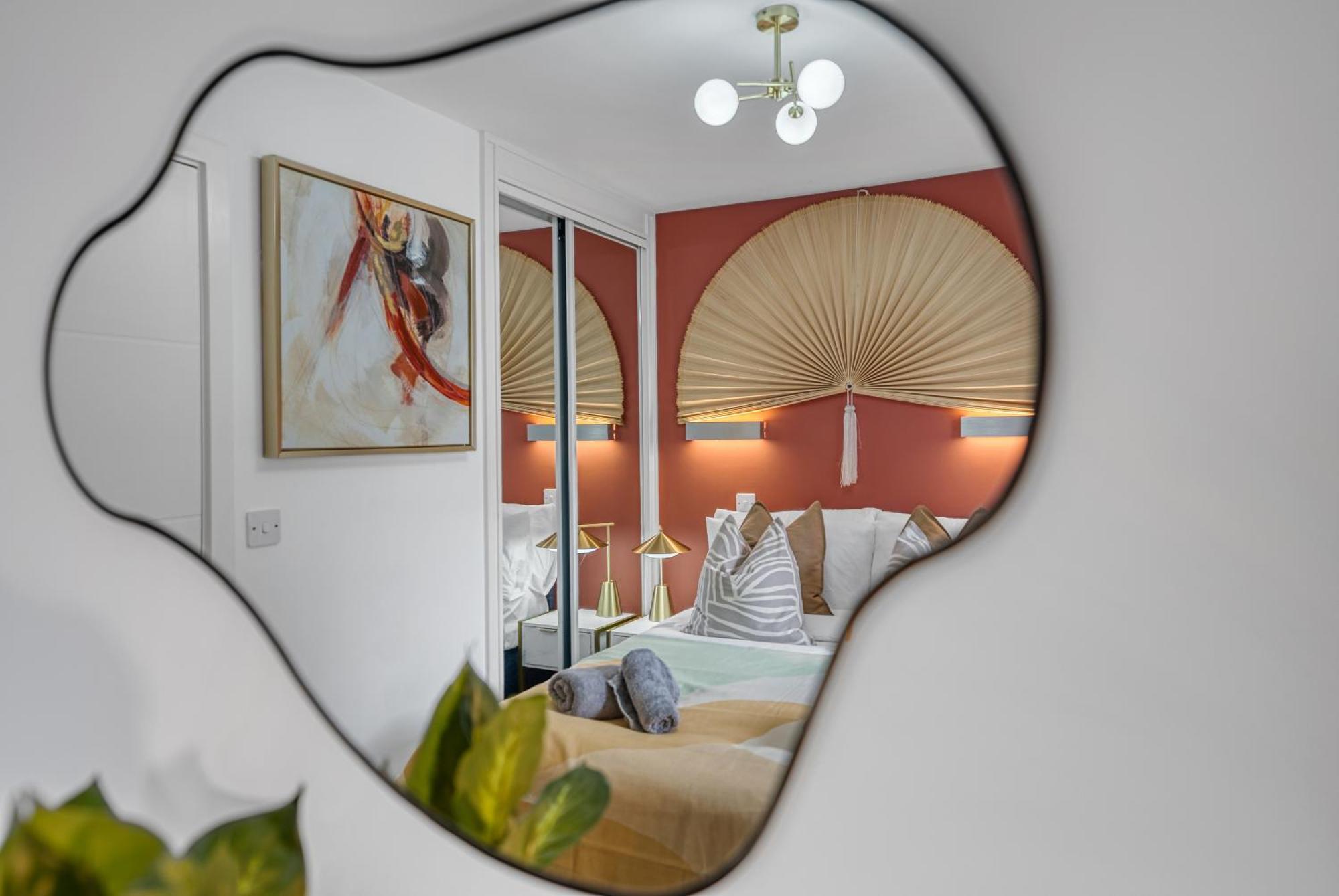 Ocean Village 1-Bedroom Luxurious, Stylish & Cosy Apartment, Central Location In Southampton, Sleeps 4 - Summer Special Offer! - By Blue Puffin Stays Εξωτερικό φωτογραφία