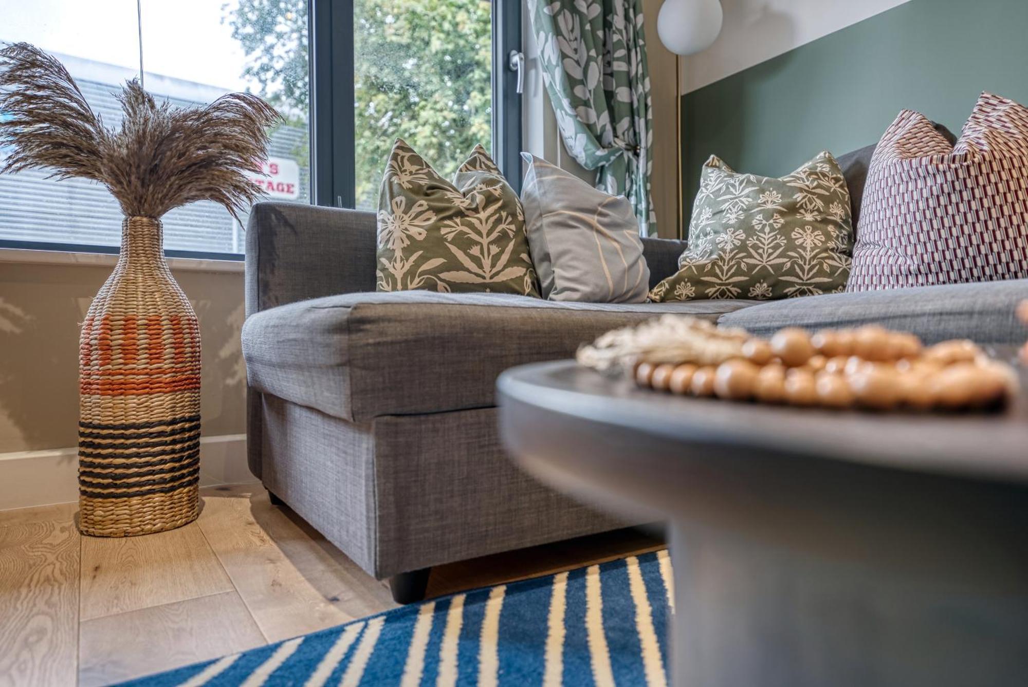 Ocean Village 1-Bedroom Luxurious, Stylish & Cosy Apartment, Central Location In Southampton, Sleeps 4 - Summer Special Offer! - By Blue Puffin Stays Εξωτερικό φωτογραφία